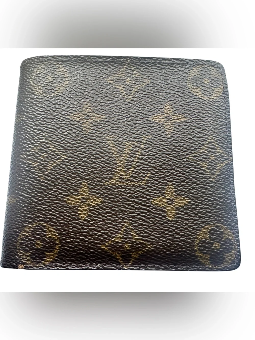 Vintage LV men’s wallet with coin